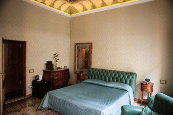 Cavour 10 Hotel 2*