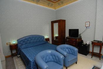 Hotel Cavour 10