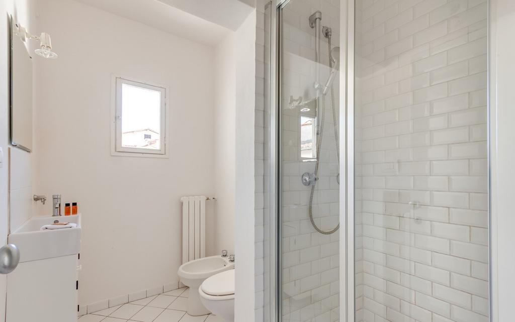 Apartment - Alfani White Florence