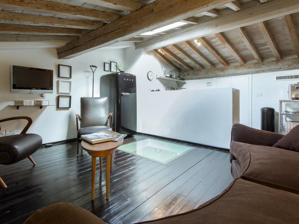 Florence-floroom Pavone