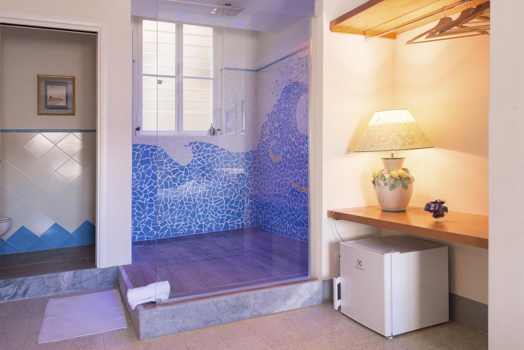 Paravia Guest house