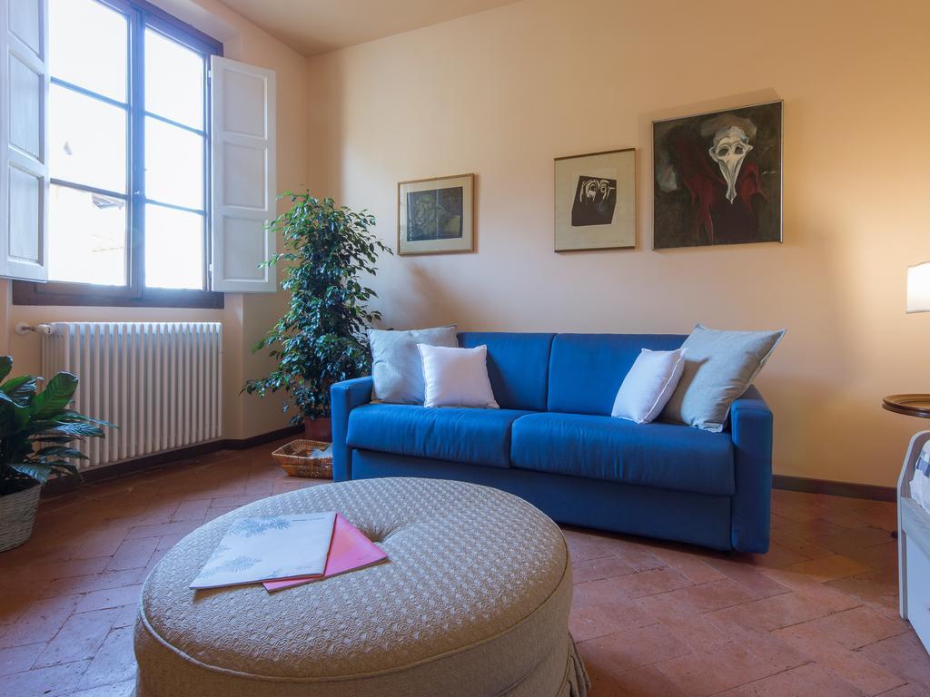 - House In Blue Apartment