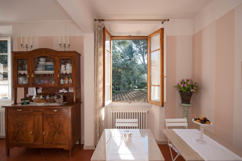Couette-café Fiorenza 3*