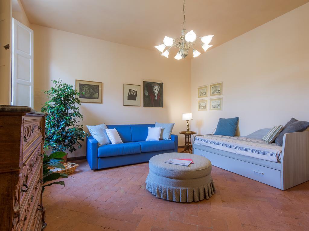 Apartment - House In Blue