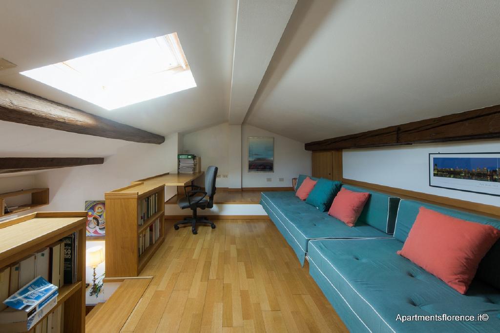 - Giulia's Loft Apartment