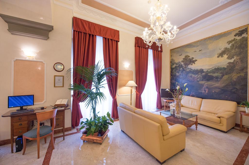 Strozzi Palace 4* Florence