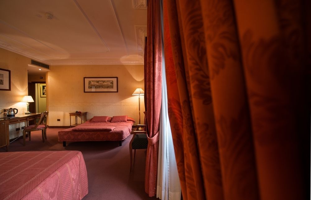 Strozzi Palace 4* Florence