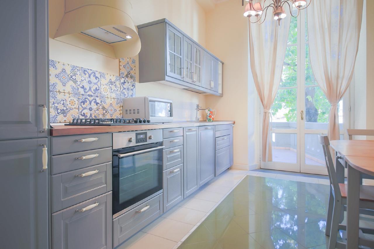 Modern & Stylish Oberdan Florence