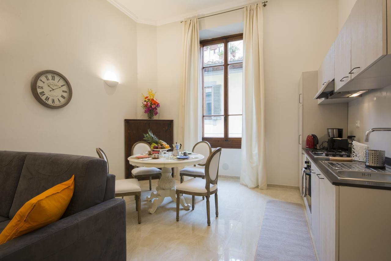 Apartment Iris By Mmega *