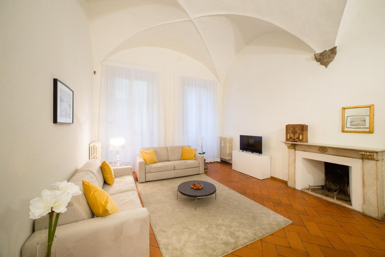 Apartment Apo1 Deluxe 2bdr Family By Ponte Vecchio *
