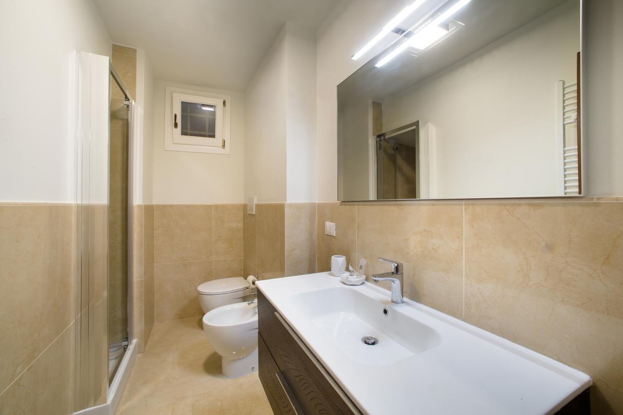 Apartment Apo1 Deluxe 2bdr Family By Ponte Vecchio