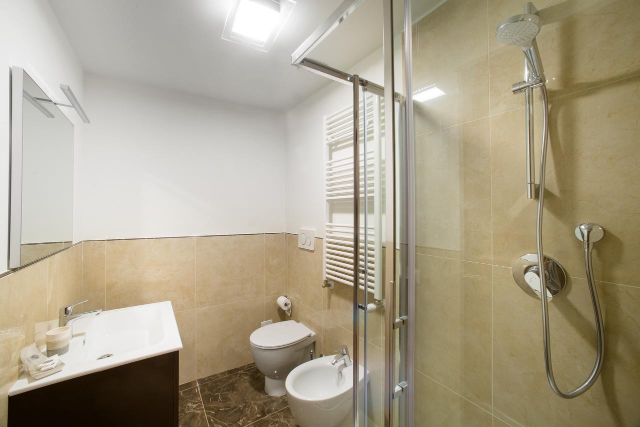 Apartment Apo1 Deluxe 2bdr Family By Ponte Vecchio Florence