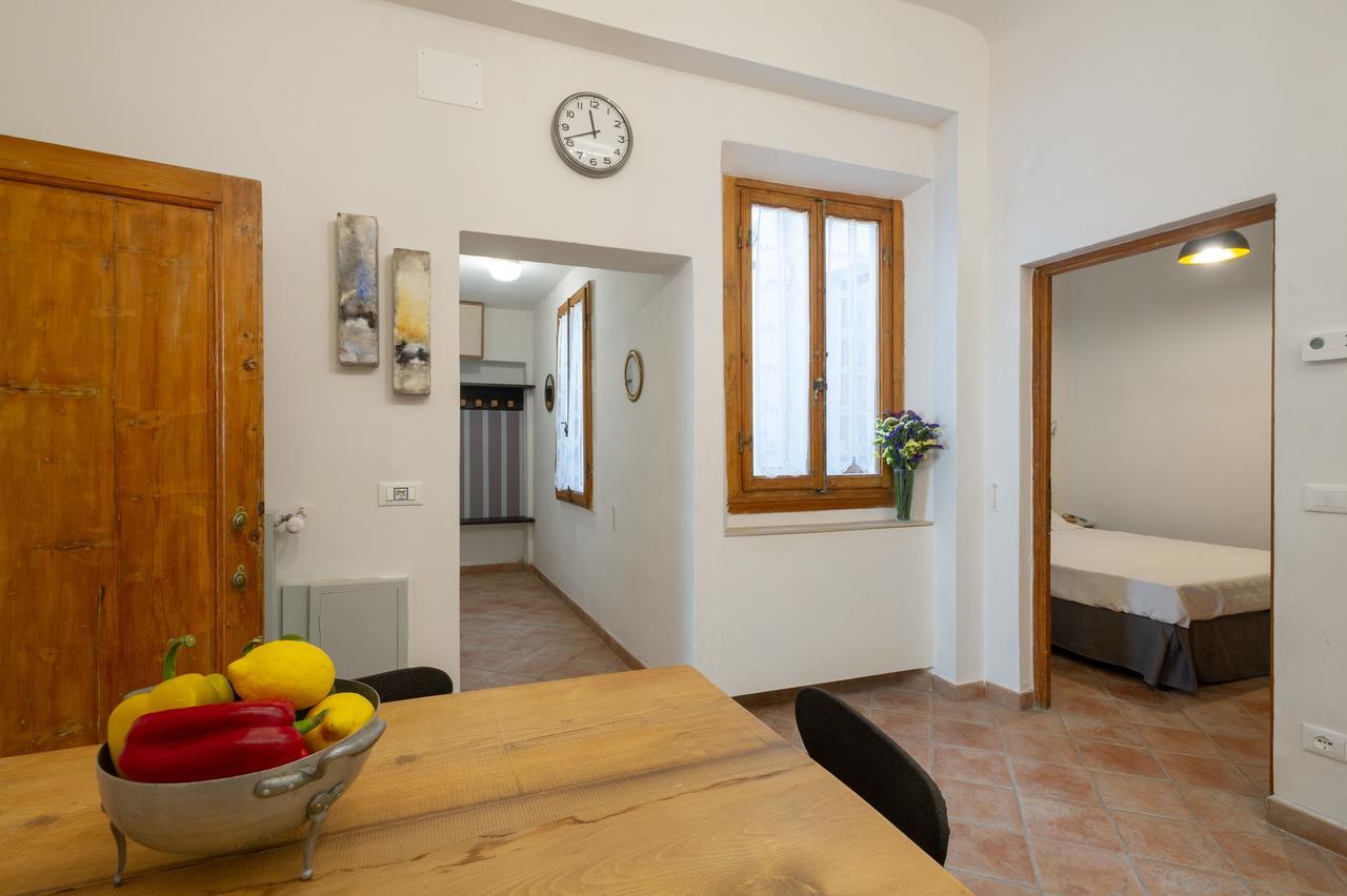 - Midnight In Santa Croce Apartment Florence