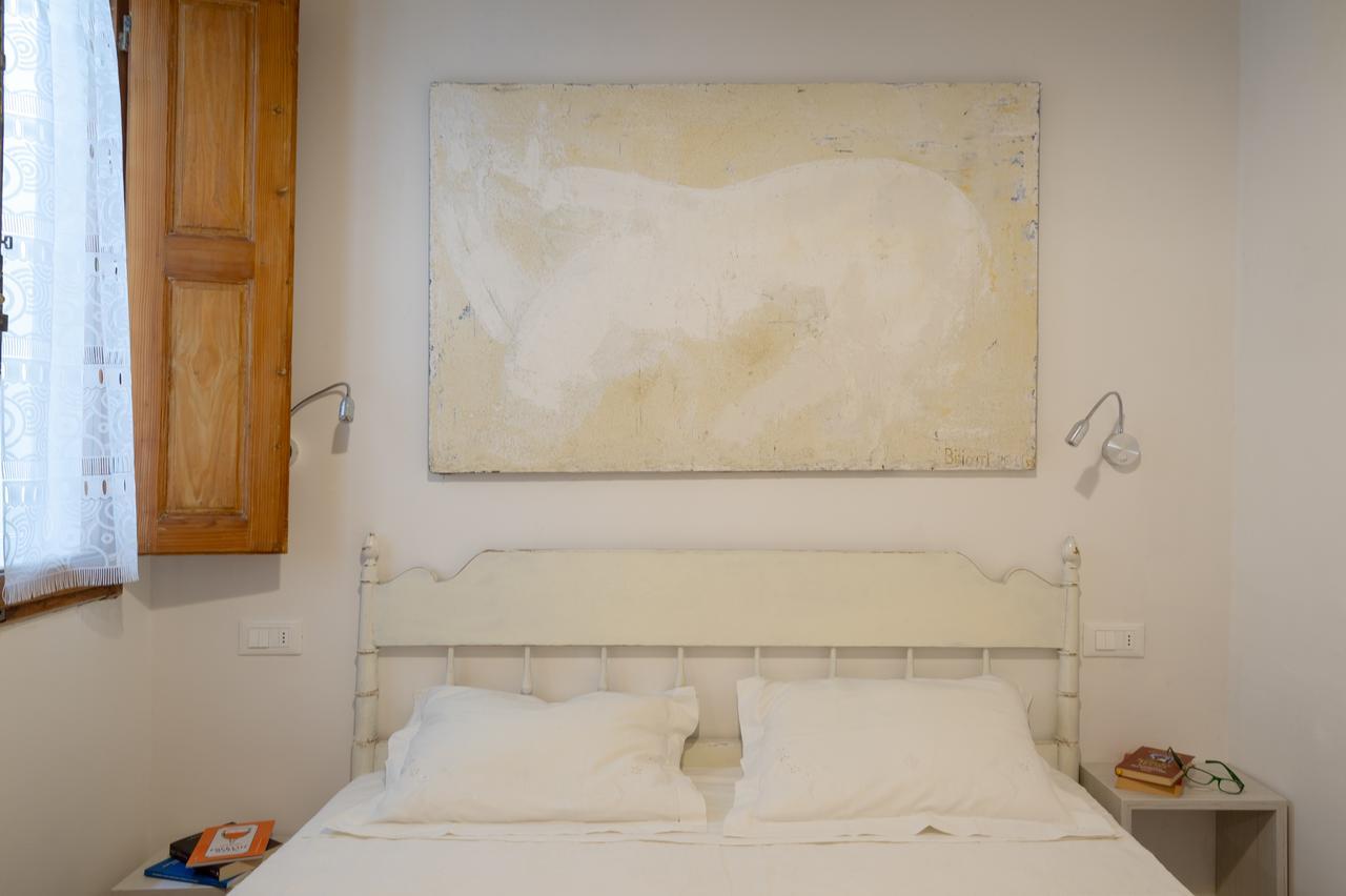 - Midnight In Santa Croce Apartment Florence