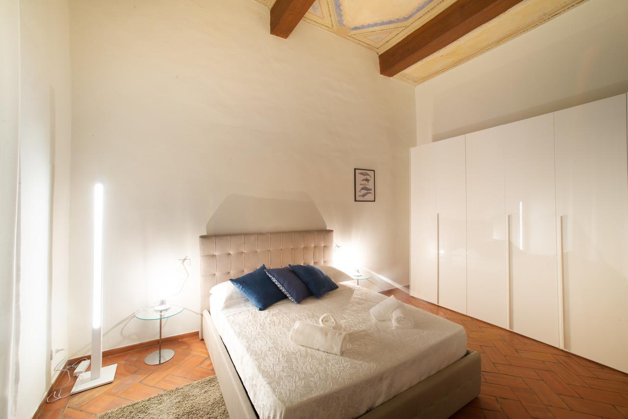 Apartment Apo2 Deluxe 2bdr Family By Ponte Vecchio Florence