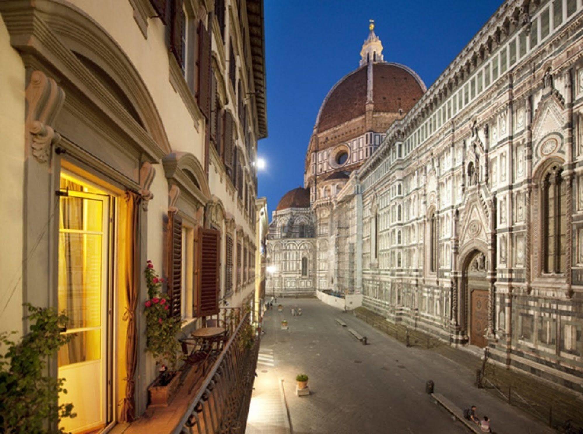 Aparthotel Granduomo Charming Florence