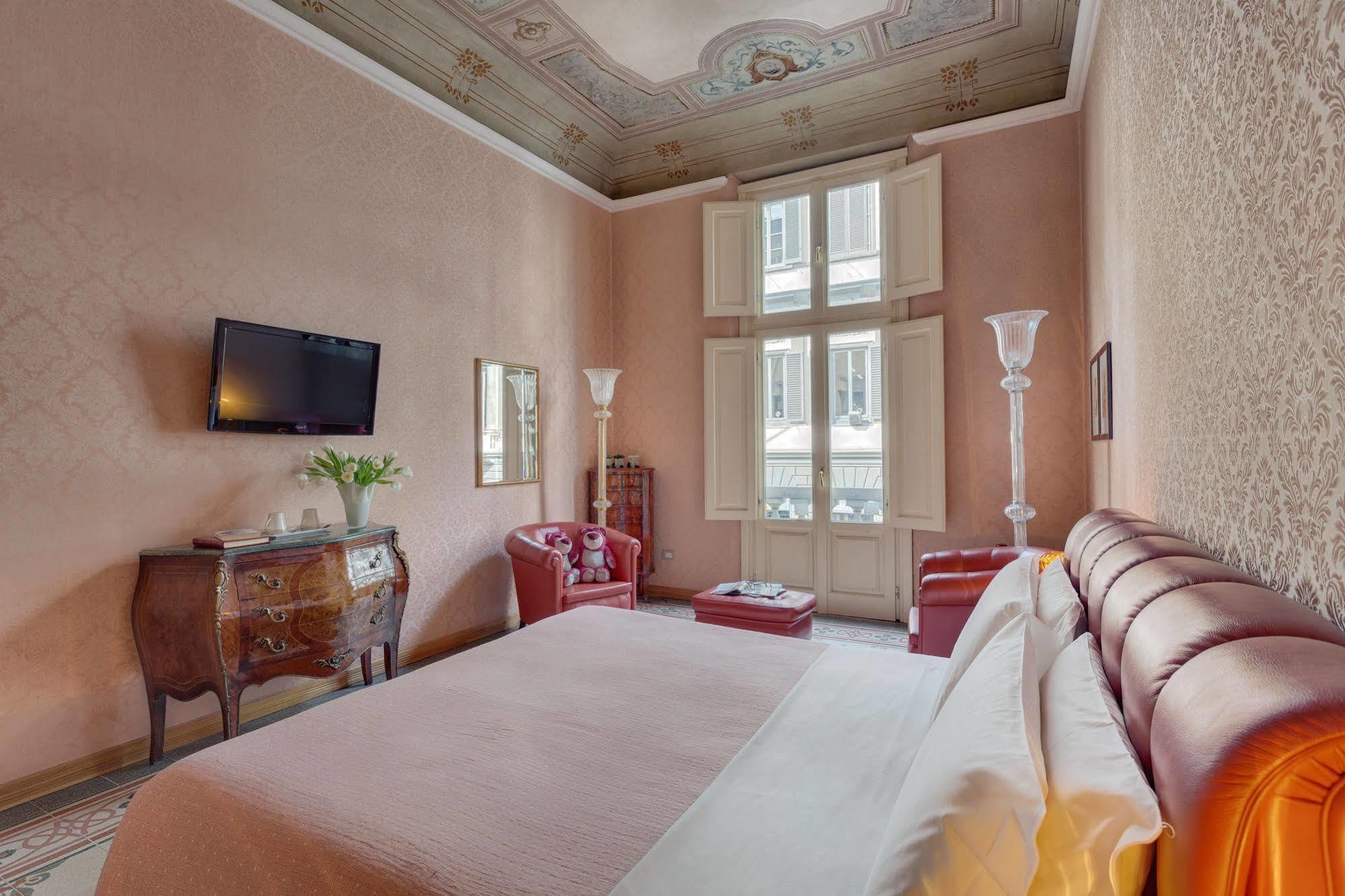 Hotel Cavour 10