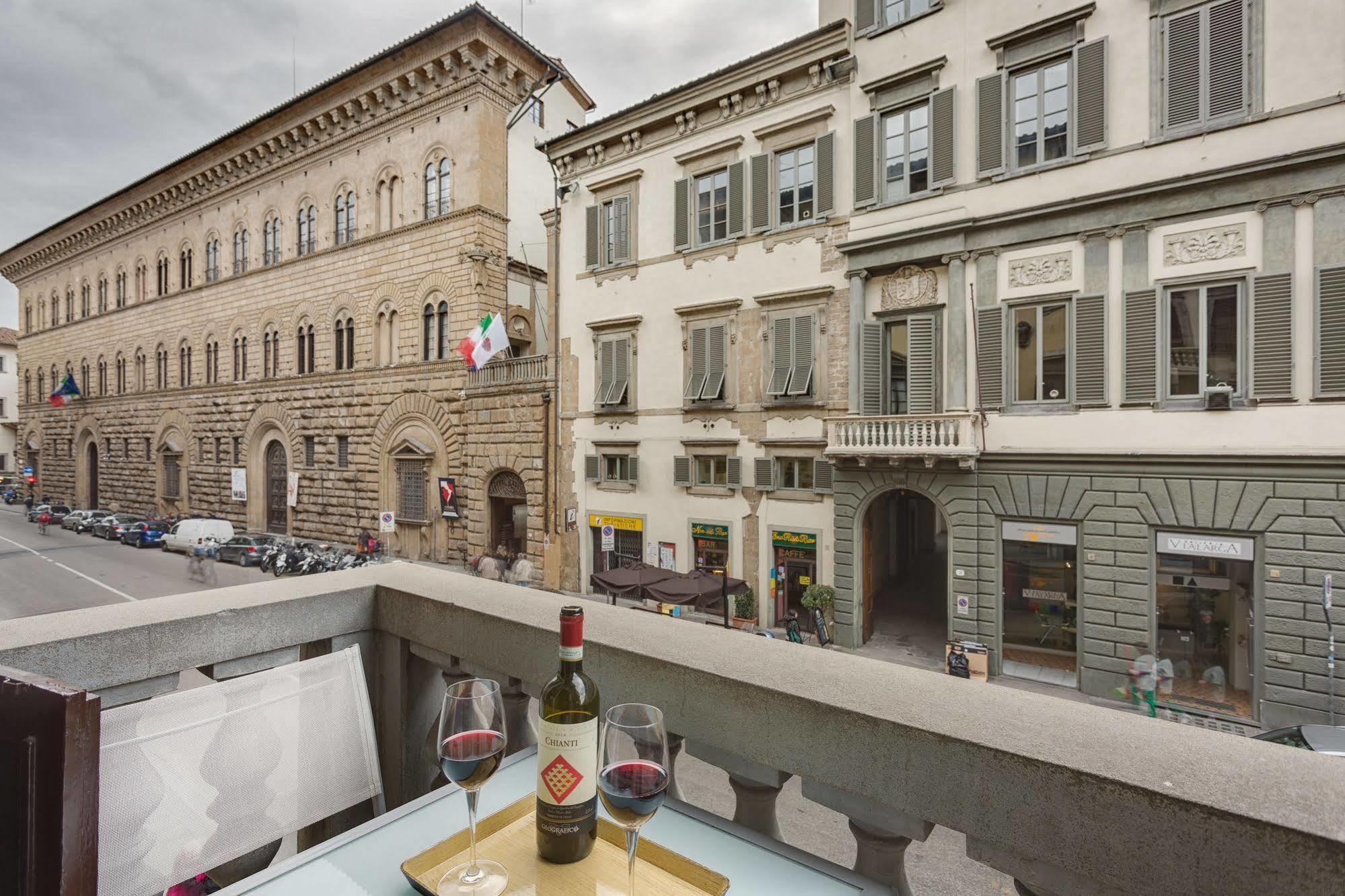 Hotel Cavour 10 2*
