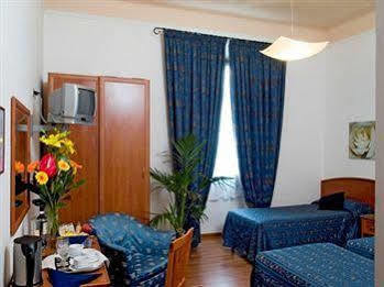 Madrid Couette-café 2*