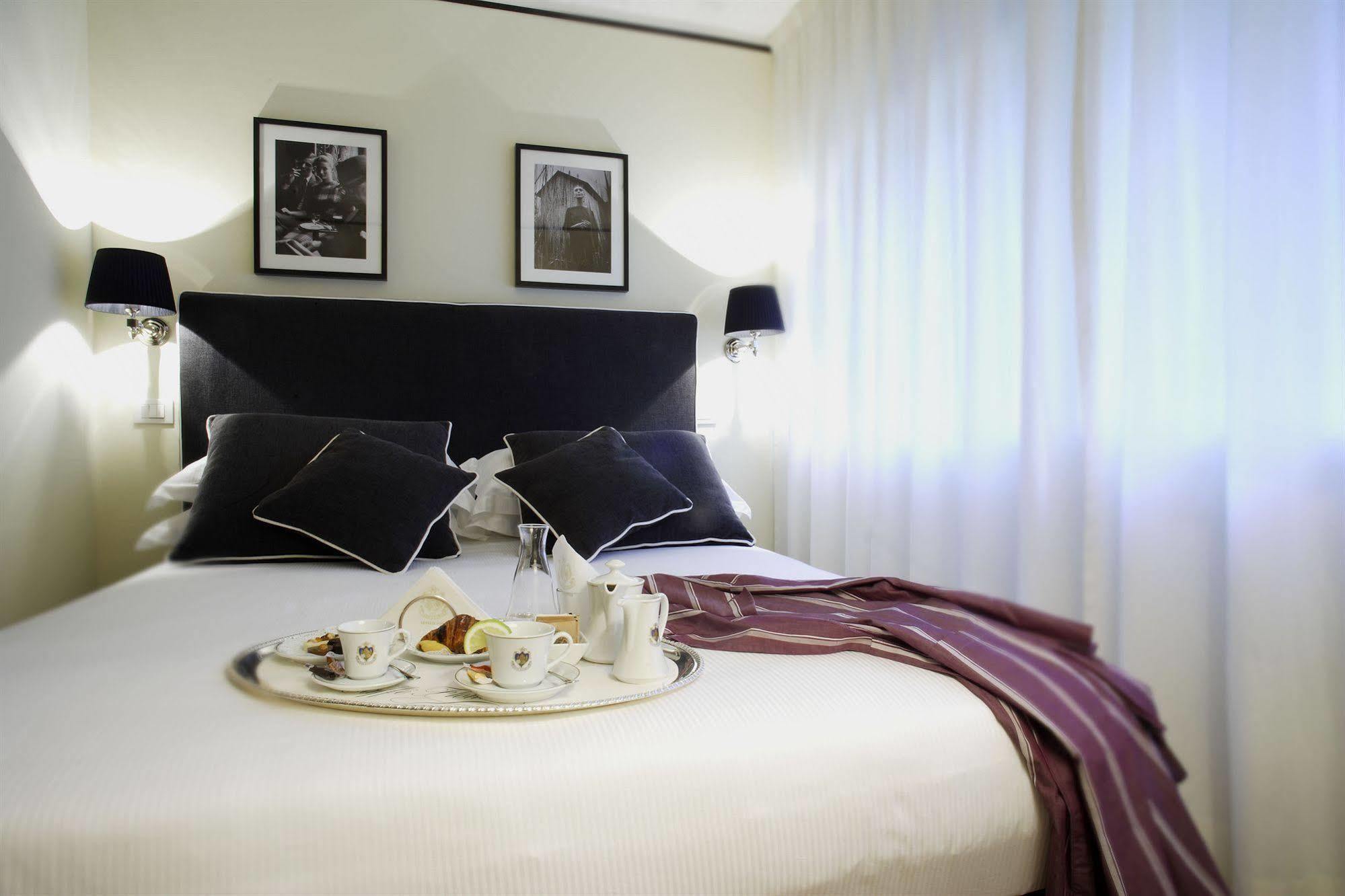 Ponte Vecchio & 4* Florence