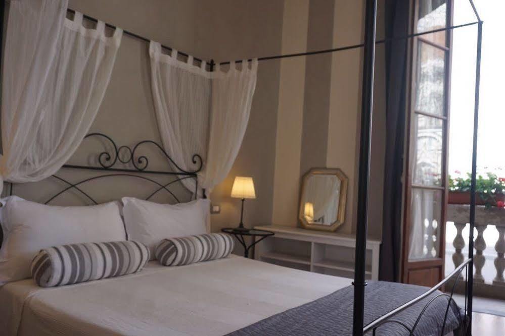 Bed & Breakfast Di Piazza Del Duomo