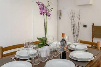 Prestige House Hotel 3*