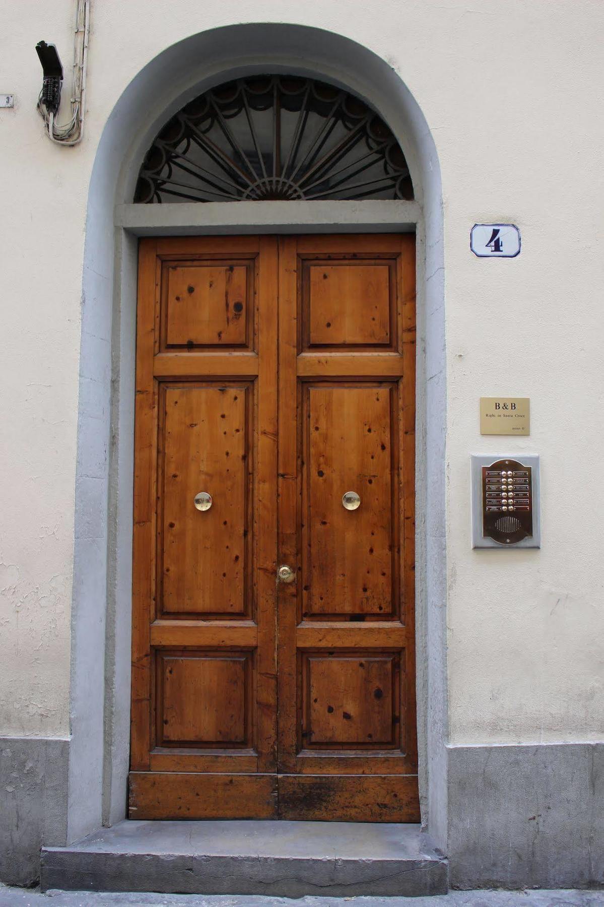 Righi In Santa Croce