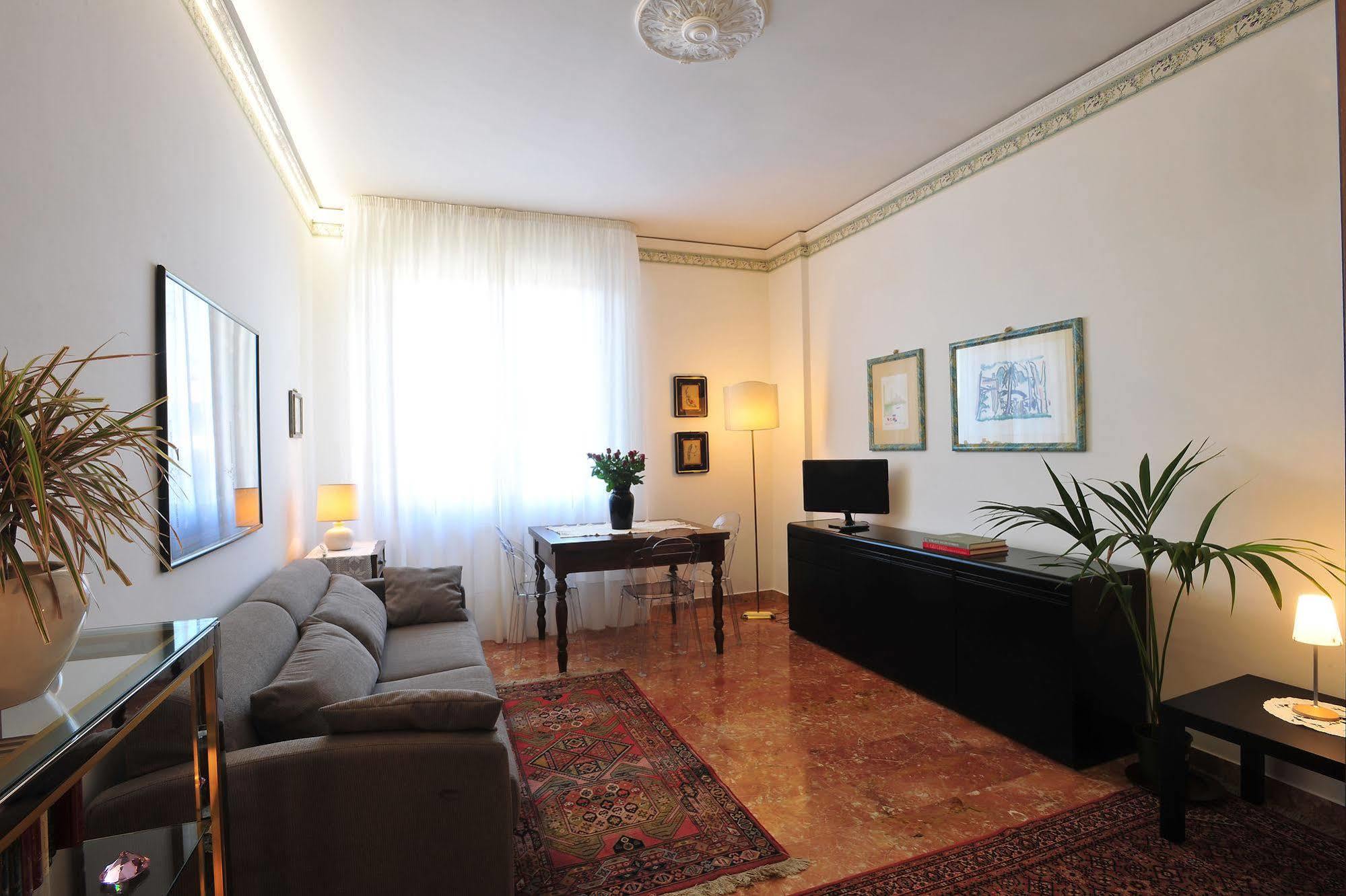 Medardo Rosso Apartment