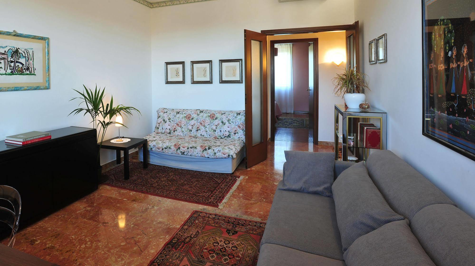 Medardo Rosso Apartment