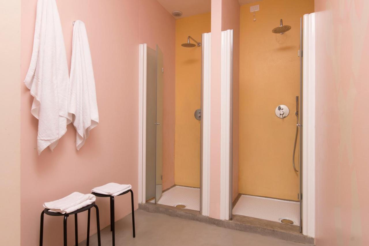 7 Santi Auberge de jeunesse *