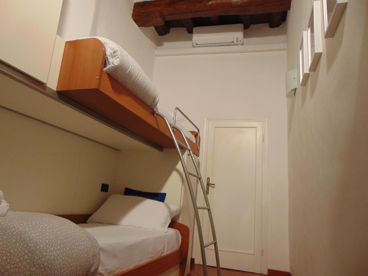Guest house Dante's