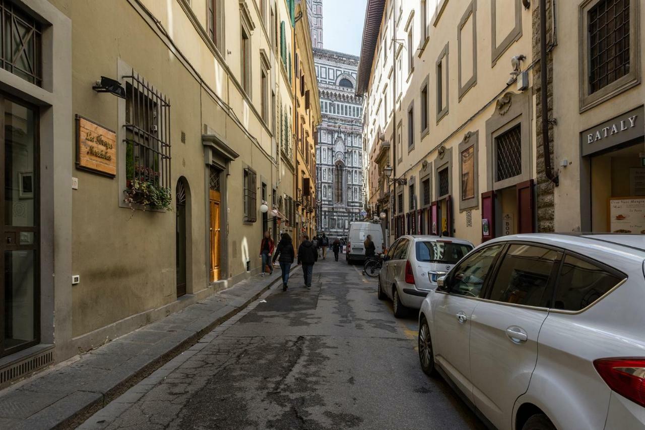 - Elegant Giotto Florence