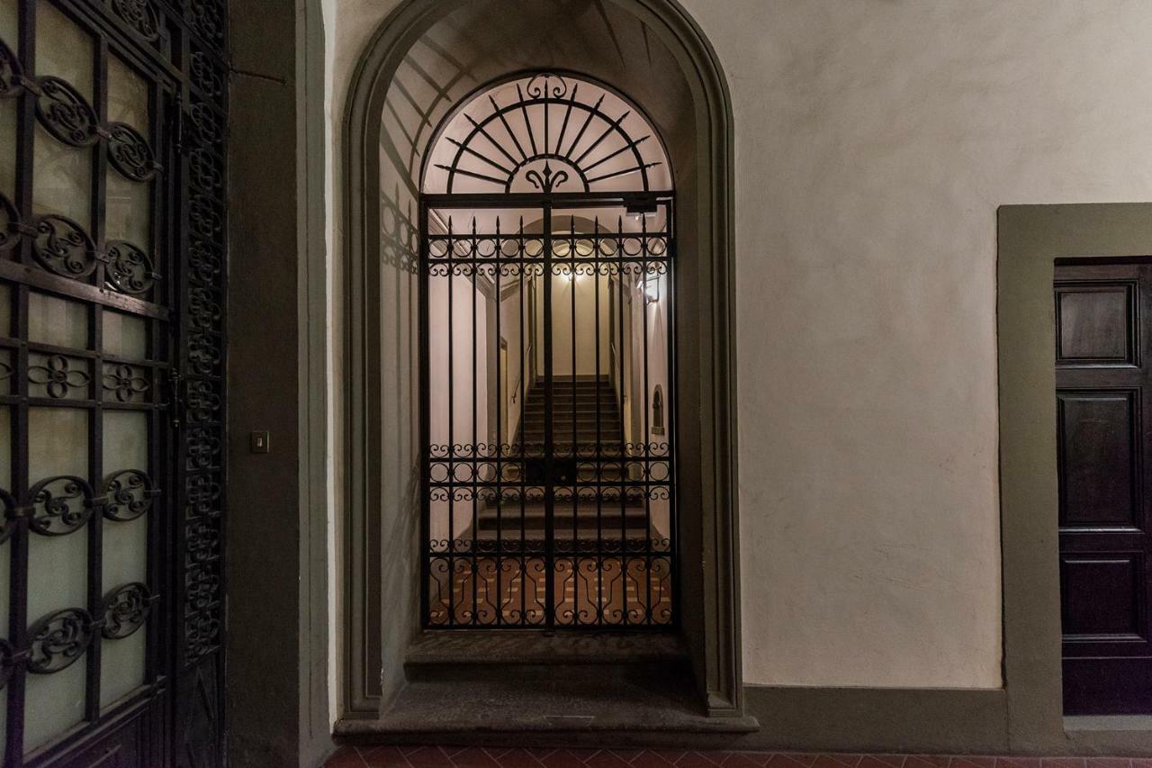 - Elegant Giotto Florence