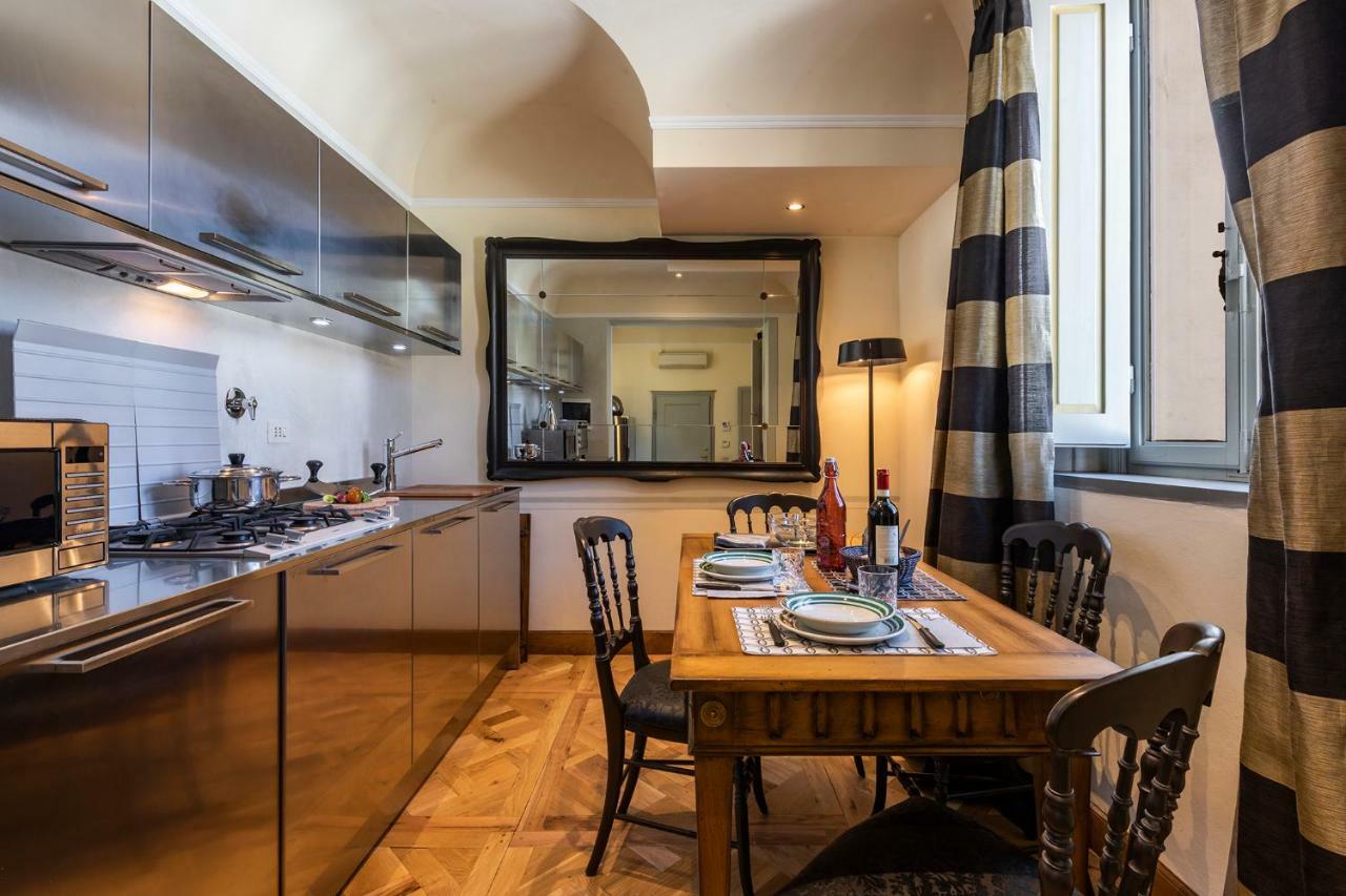 - Elegant Giotto Apartment