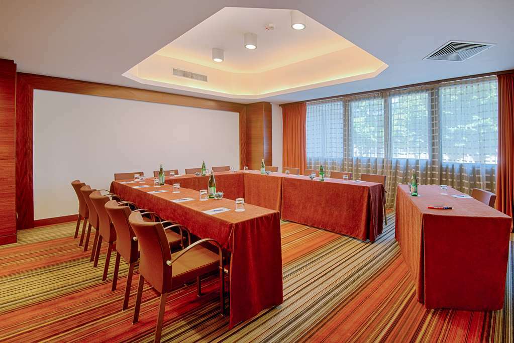 Nh Hotel 4*