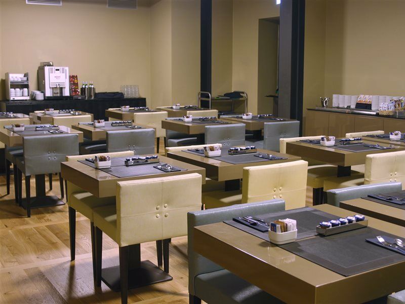 Hotel C-hotels Joy 4*