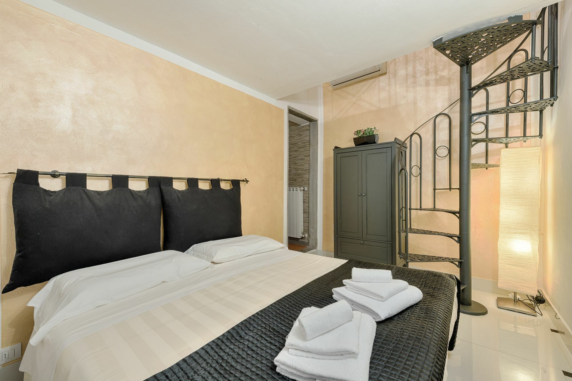 Apartment Santo Spirito Frescos By Mmega *