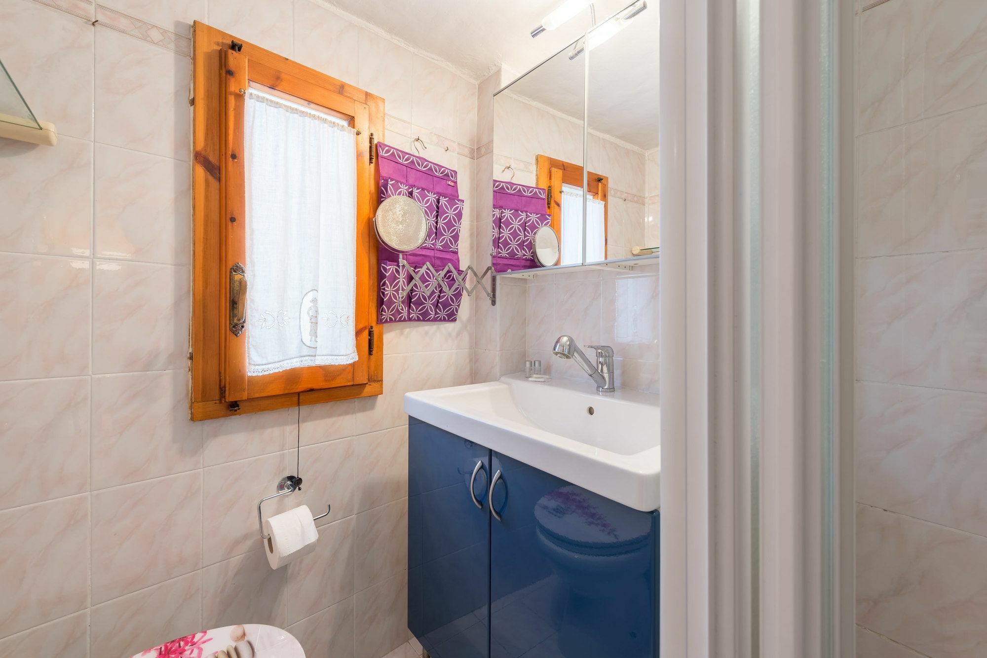 Colorful Sant'ambrogio Apartment *