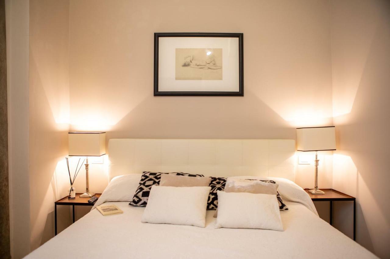 Santa Croce Luxury 2 Bedroom Florence