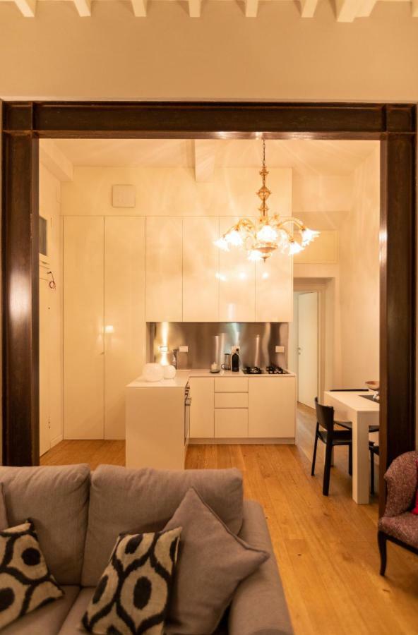Santa Croce Luxury 2 Bedroom * Florence