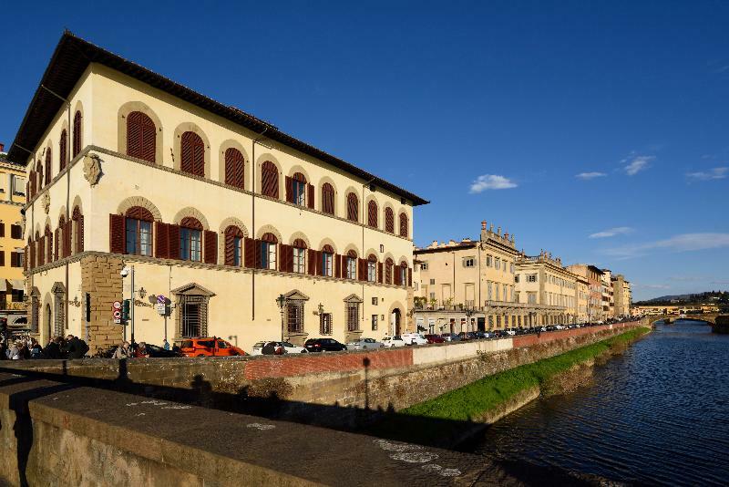 Leone Blue Hotel 4*