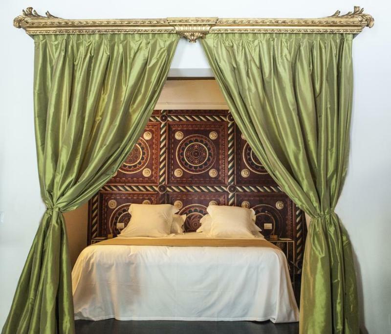 Leone Blue Hotel 4*