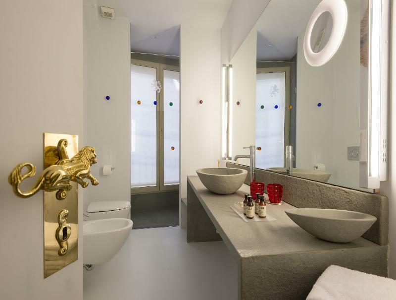 Hotel Leone Blue 4*
