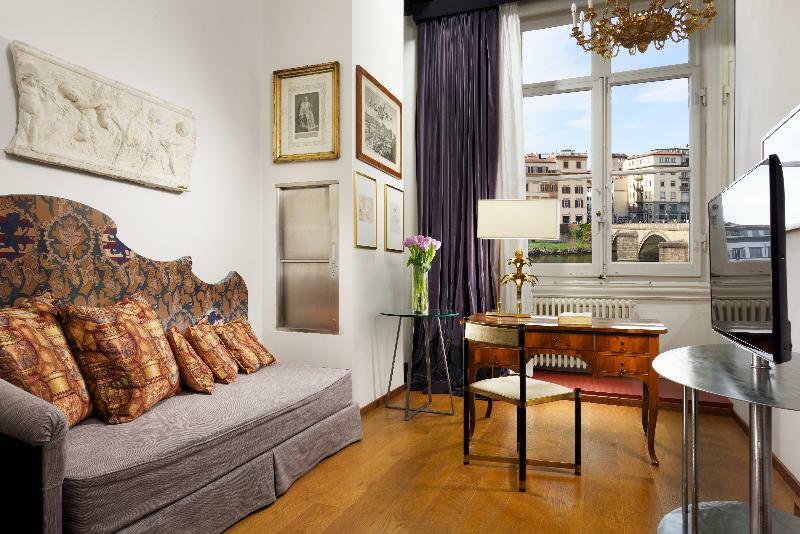 Leone Blue Florence