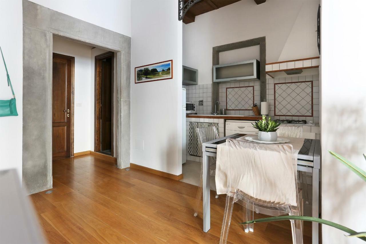 La Casa Di Lo, Bright San Lorenzo Mkt Apartment