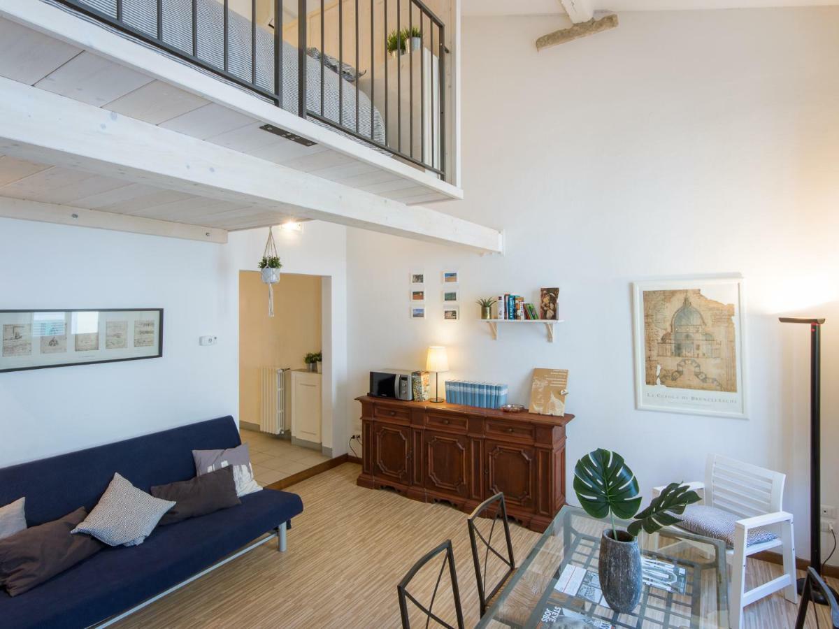 San Lorenzo Bright Loft Apartment Florence