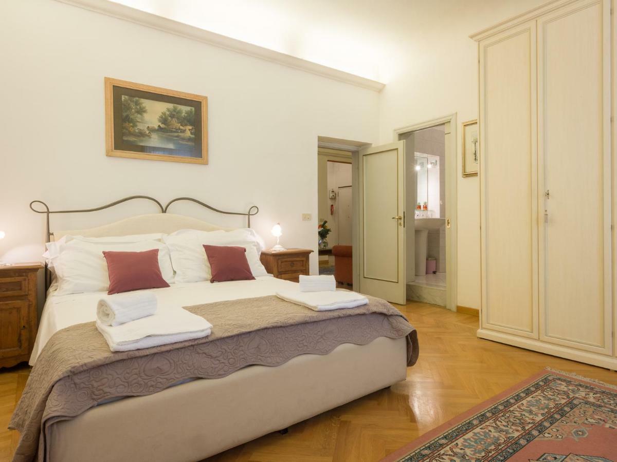 Paolo And Carlotta's Apartment Florence
