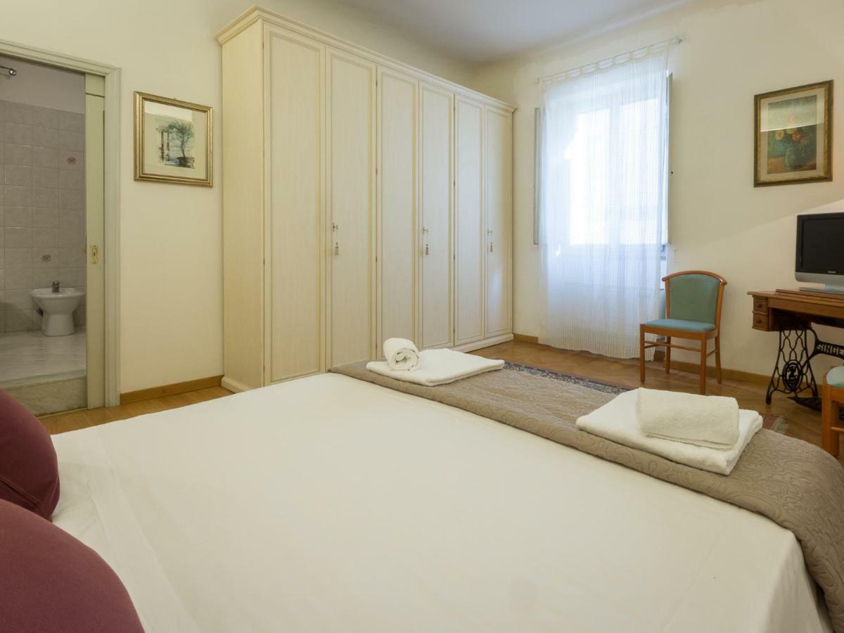 Paolo And Carlotta's Apartment *