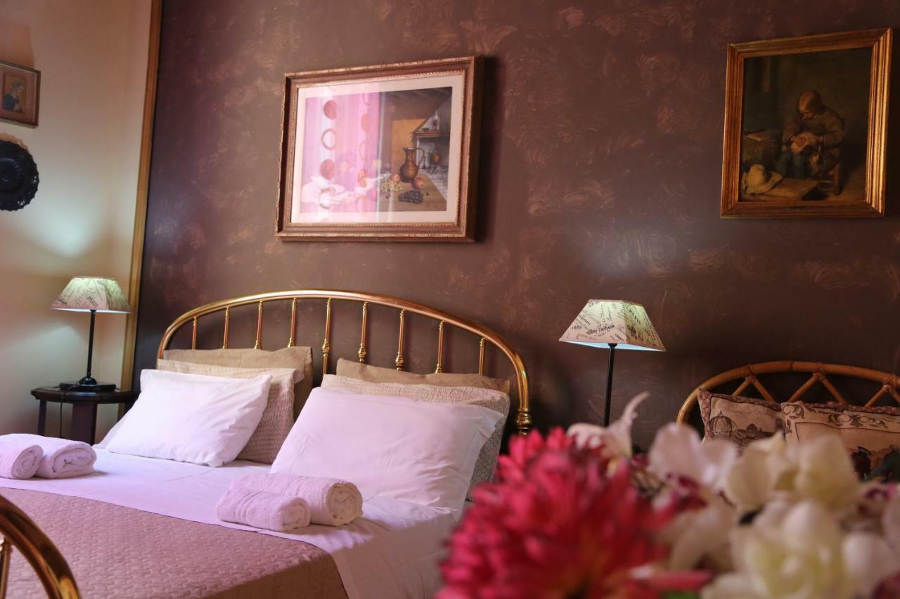 Guest house Riverbank's Florence