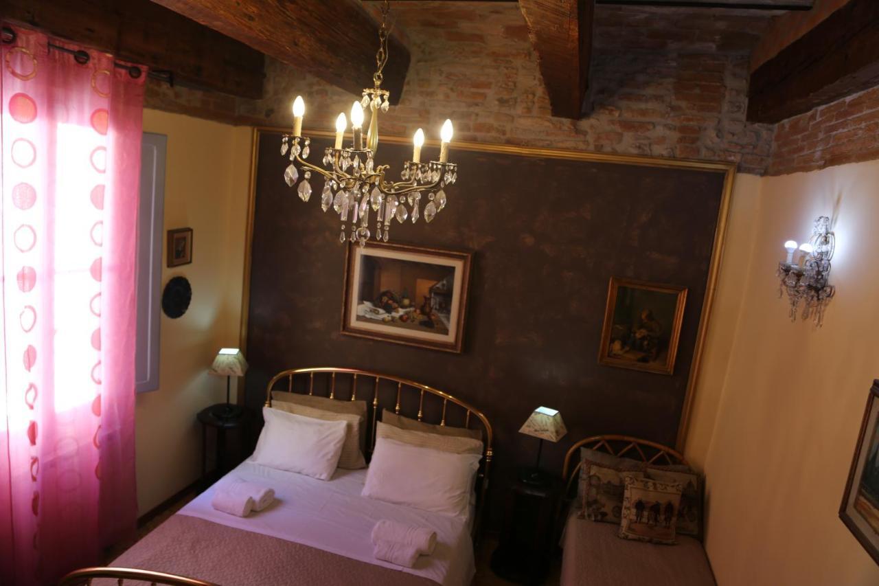 Riverbank's Guest house Florence